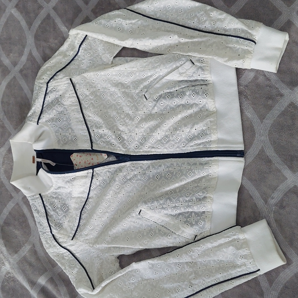 NWT xs Free People lace jacket